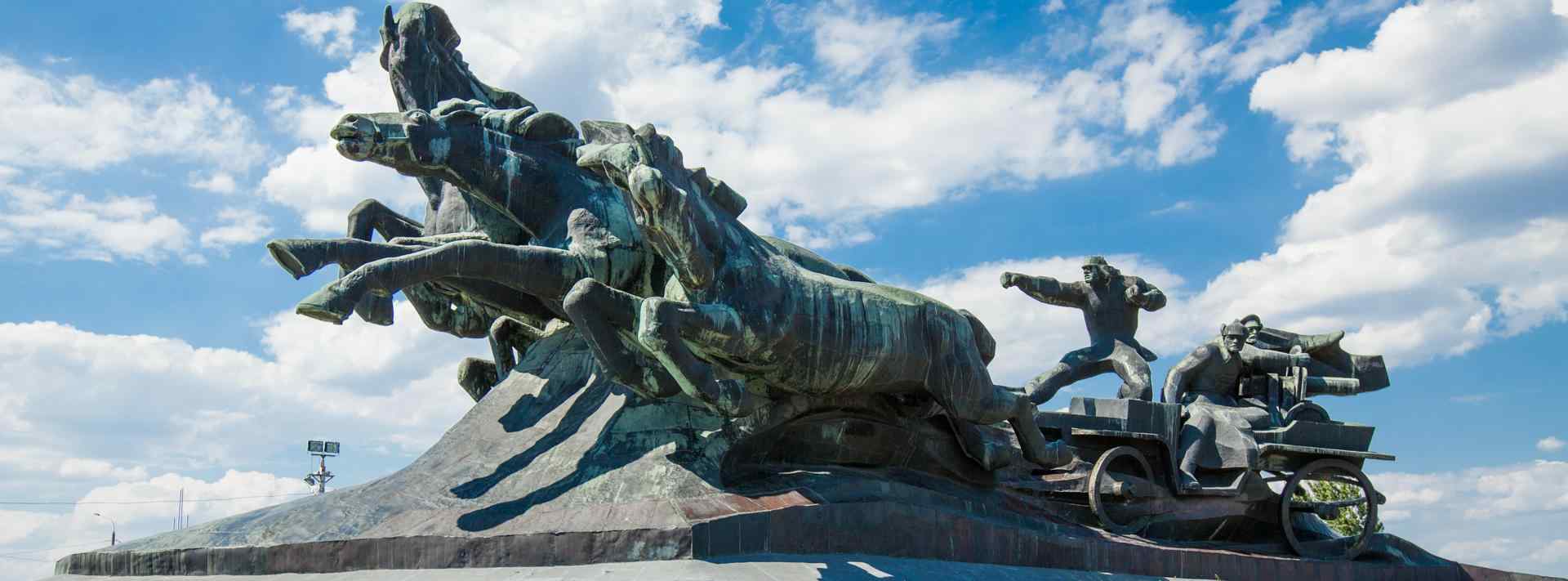 Памятник 1-ой конной армии "Тачанка"